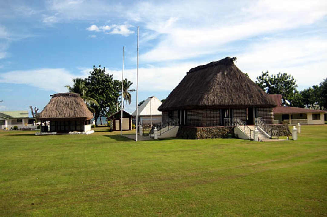 garden-of-sleeping-giants-fijian-village-temple-and-mud-baths-008